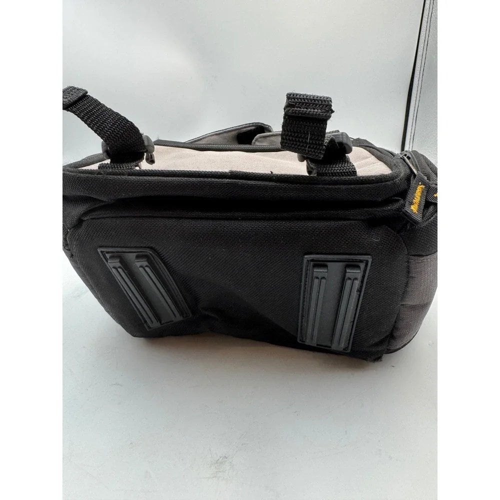 Samsonite Grey Black Ripstop‎ Camera Gear Bag with Padded Handle and Mounts